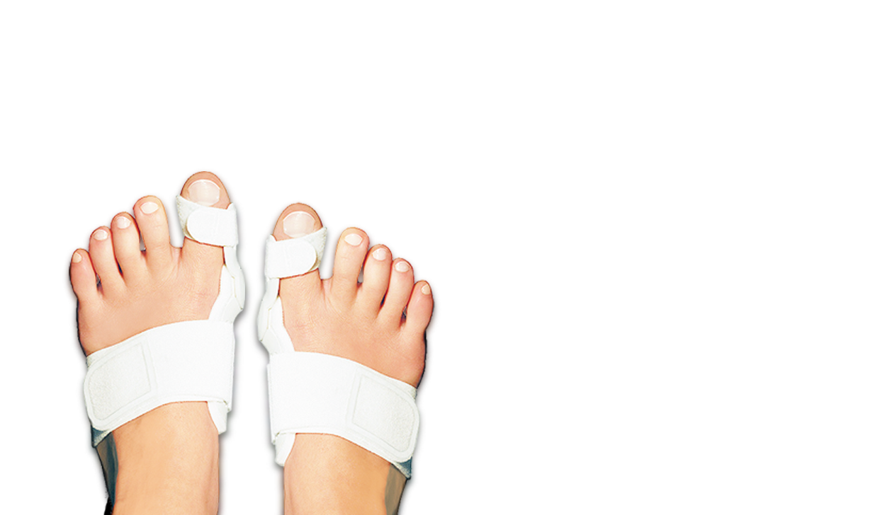 什麼是拇指外翻???拇趾外翻是一個嚴重的問題,不僅美觀,還會影響行走。有時沒有感覺,有時確會很痛,拇趾外翻多發生於女性,雖然常穿高跟鞋是這種病症的主因,但這種病症往往也是經由遺傳所產生。 什麼是拇指外翻???拇趾外翻是一個嚴重的問題,不僅美觀,還會影響行走。有時沒有感覺,有時確會很痛,拇趾外翻多發生於女性,雖然常穿高跟鞋是這種病症的主因,但這種病症往往也是經由遺傳所產生。
